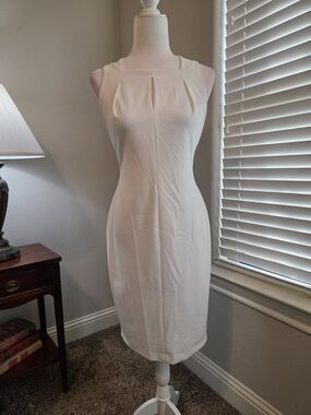 Calvin Klein Cream Sleeveless Sheath Dress
